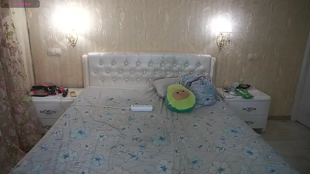 EliaRosee webcam