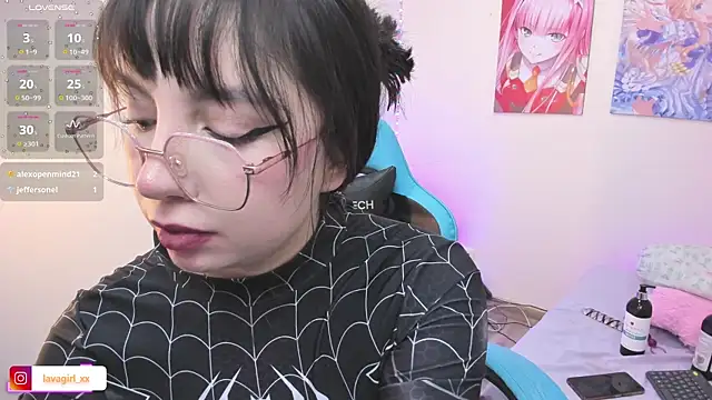Julieta_Shelby webcam