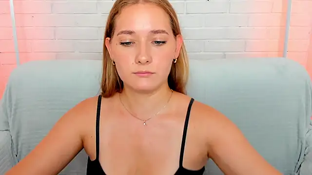 AlinaVice webcam