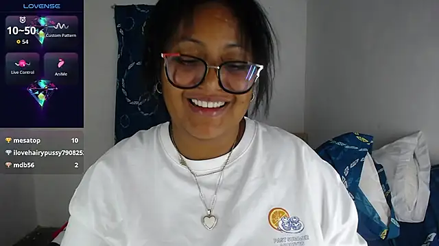 miajoseph_ webcam