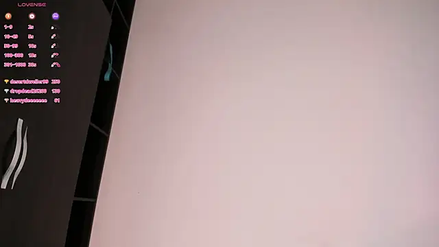 adara_evanss webcam
