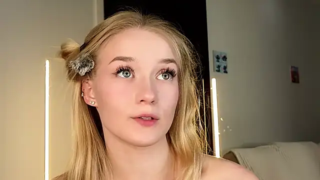 Emma_Frosty webcam