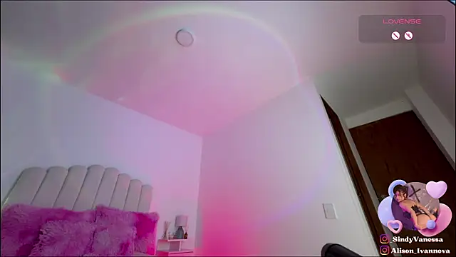 Alison_Ivanova webcam