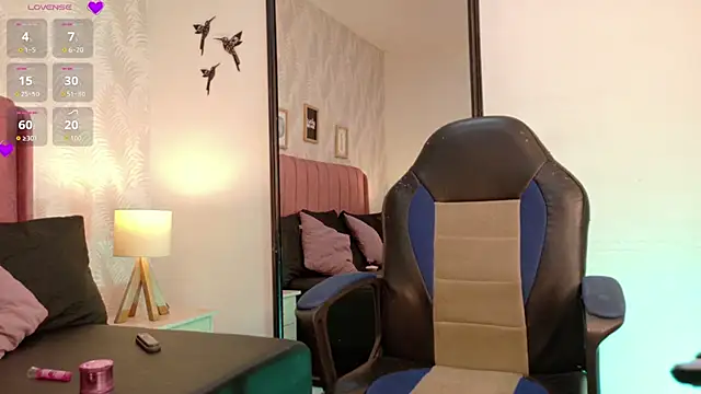 KarolFoxxi__ webcam
