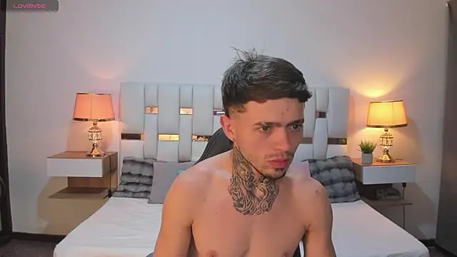 Zeus_damian21 webcam
