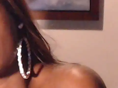 NAOMISEXY12 webcam