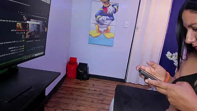 ScarletMuse69 webcam