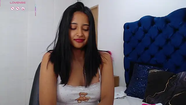 Lili666_ webcam
