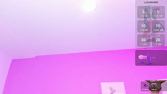 caroline_bigboobs1 webcam