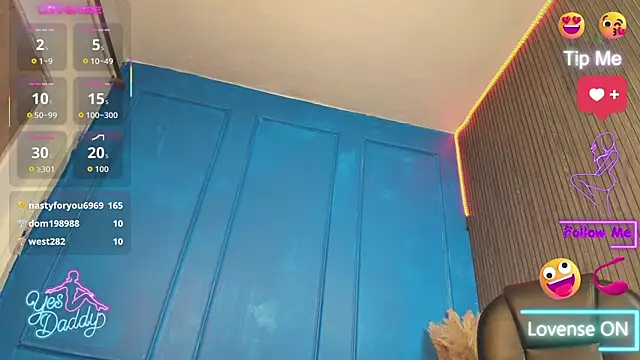 Nikki_Vesper webcam
