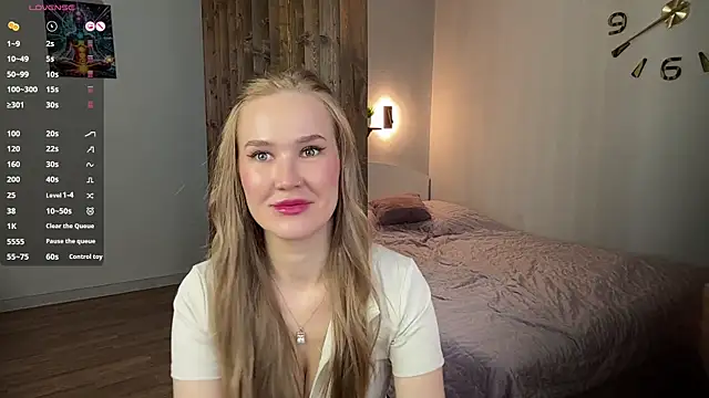 LustfulDiana webcam