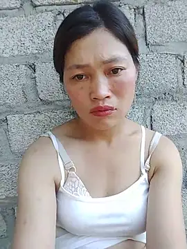 Buong-binh live cam on StripChat