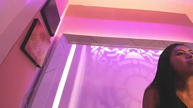 Chloe_Martini webcam
