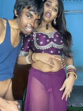 Sweet-priyaa webcam