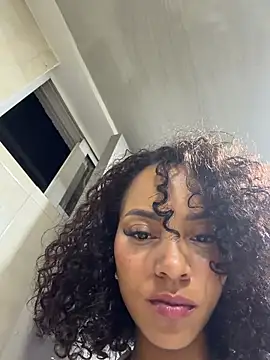 LizStorm_ webcam