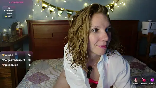 Daisy_Lovely webcam