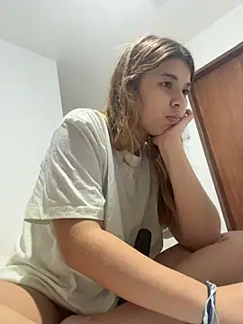 baddieasiantv webcam