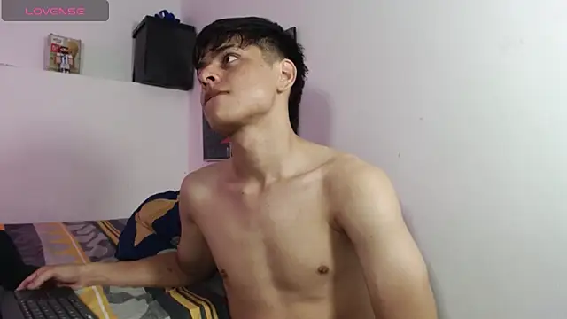 Logan_Jhonson19 webcam