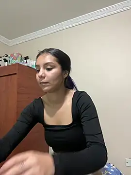 Cami_monroe_m webcam