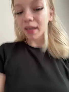Foxy_Blondie webcam