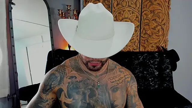 Aaron_Vega webcam
