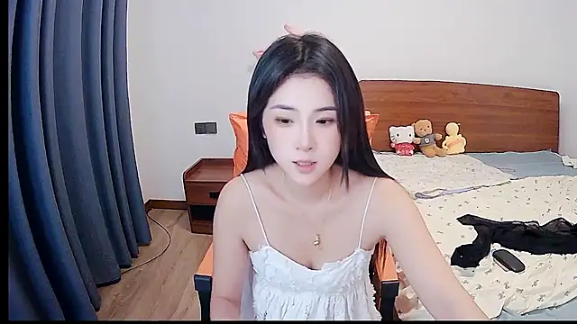 SerafinaLi webcam