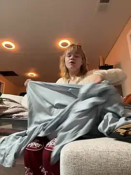 Cutiepiespanks webcam