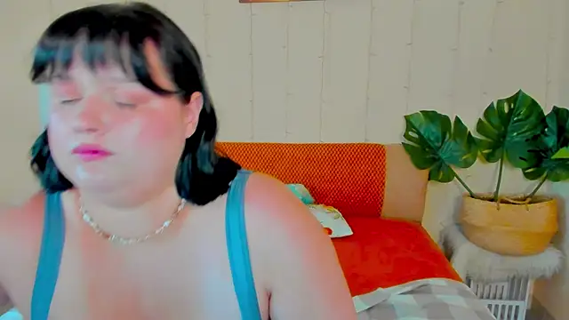 Blossom_Soniya webcam