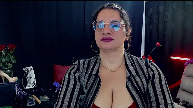 Aleja_Gonzales webcam