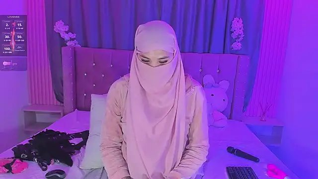 Nayla-Mouna webcam