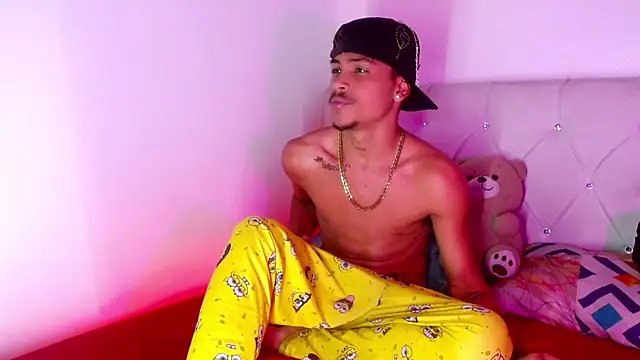 Angel_foxc13 webcam