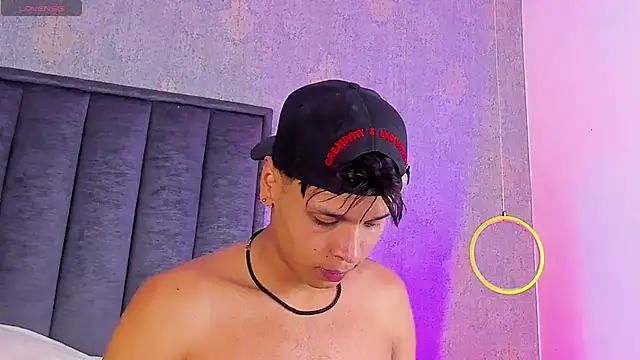 Alejandroo_Montenegro webcam