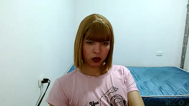 estefania224 webcam