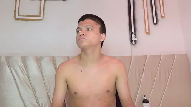 aly_n_sebas webcam