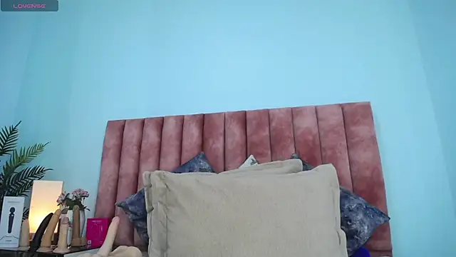 nana_levy webcam