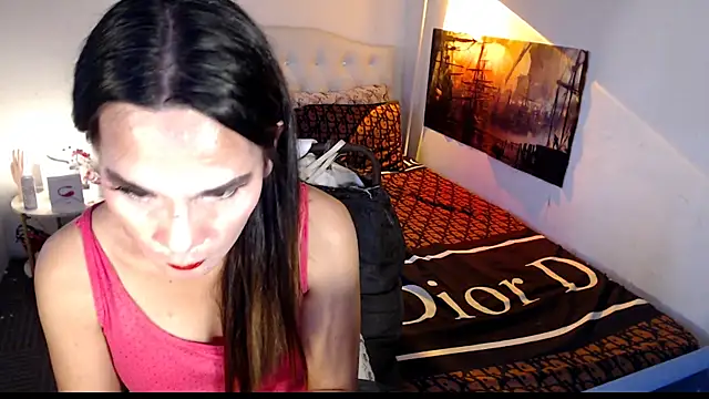 NinaDOM4CUM webcam