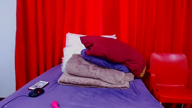 SexyBustyBoobs webcam