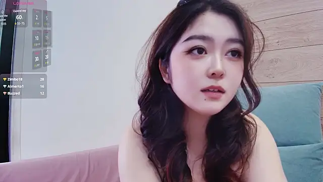 yun_lihn (F teen) - tease pussy and moan