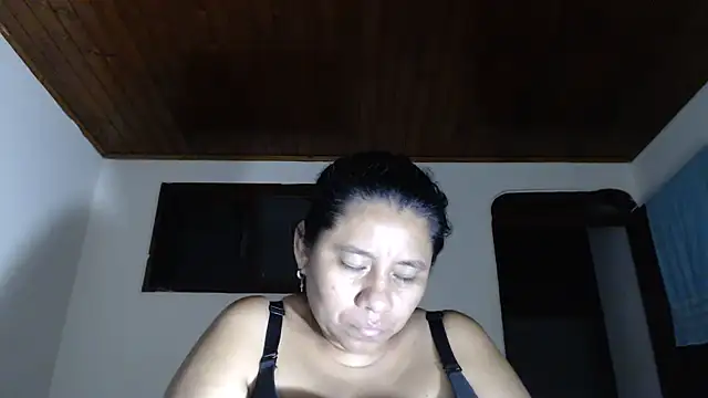 adrixxx38 webcam