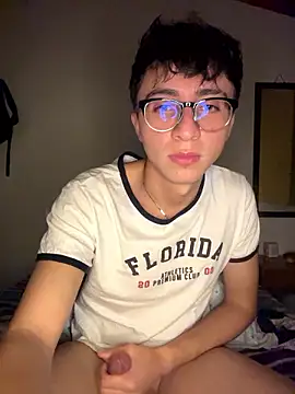 CamiRojas_boy webcam