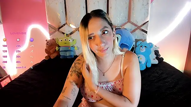 Amanda_klaire webcam