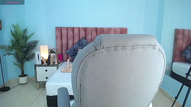 nana_levy webcam