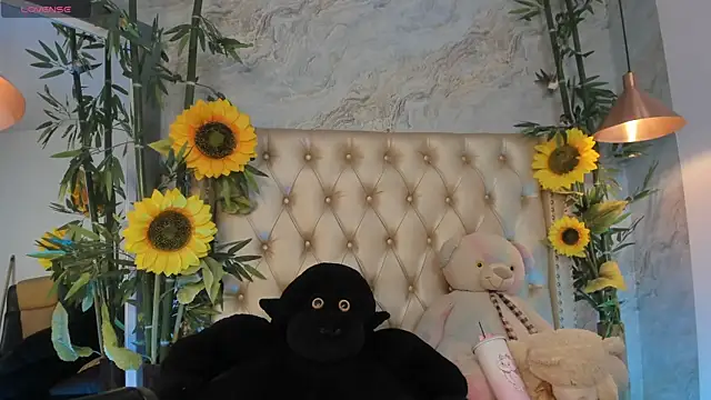 LittleeJaz webcam
