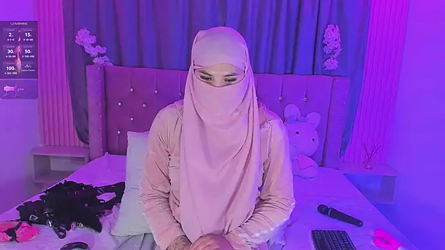 Nayla-Mouna webcam