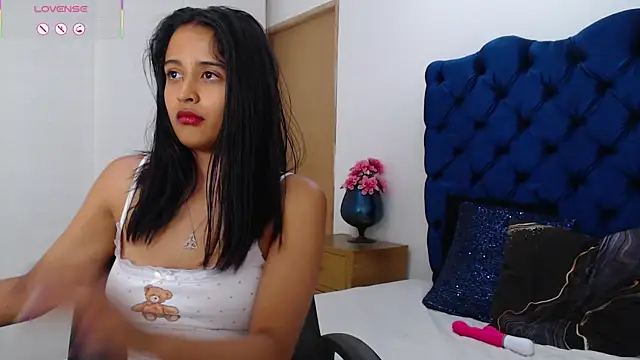 Lili666_ webcam