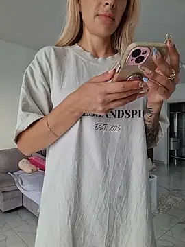 Luna_Veil webcam