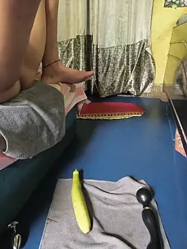 Hotty-Rani-Bhabi webcam