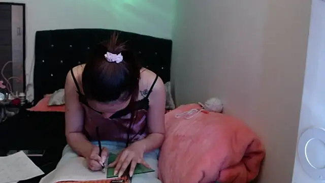 holy_juli webcam