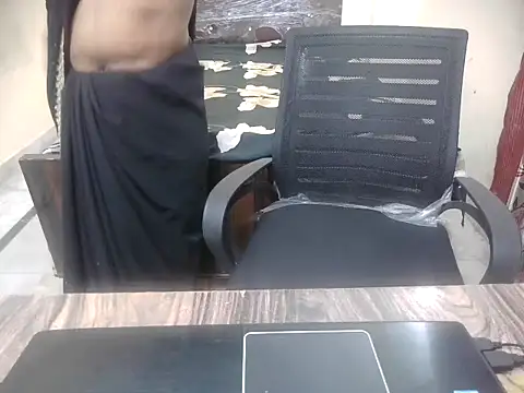 lusty_kaira webcam