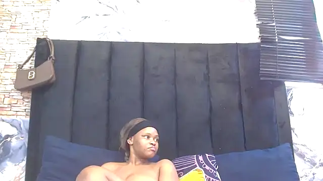 SexyBaddieXXX webcam